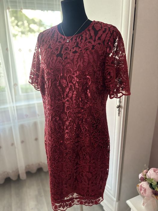 Rochie elegantă, cu dantelă și paiete, marca Dorota, mărimea 46
