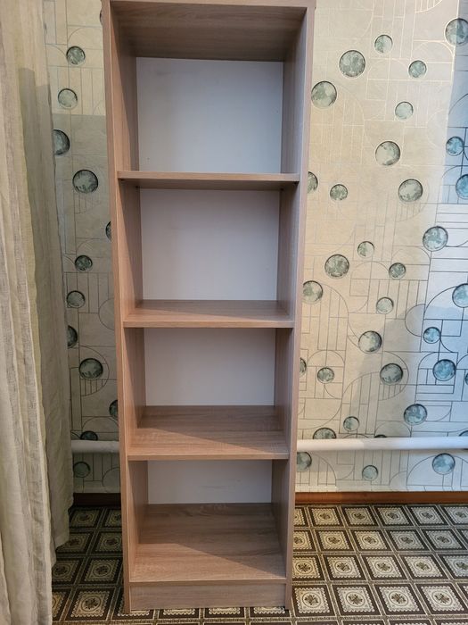 Продам книжный шкафчик в отличном состоянии.