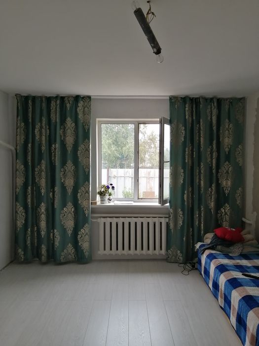 Продам шторы велюровые