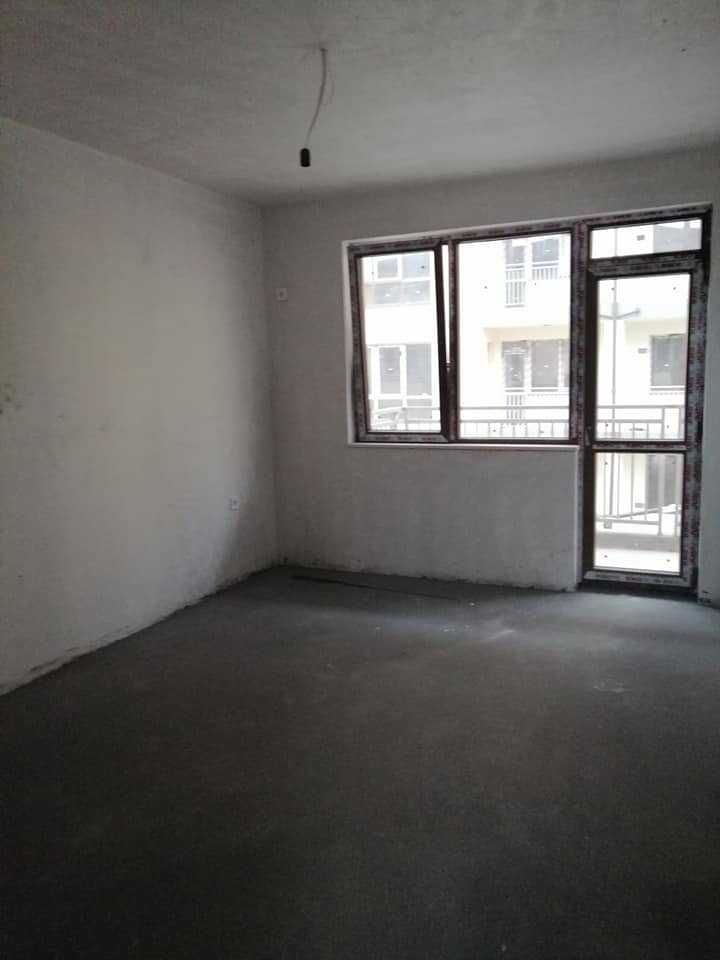 Продава се Тристаен апартамент в Пловдив, Остромила - 96 кв.м за 1188 €/кв.м - Снимка #8