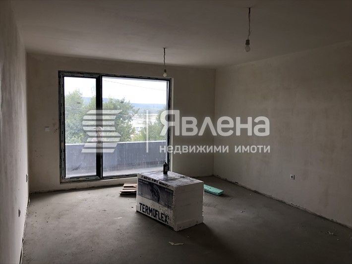 Тристаен апартамент