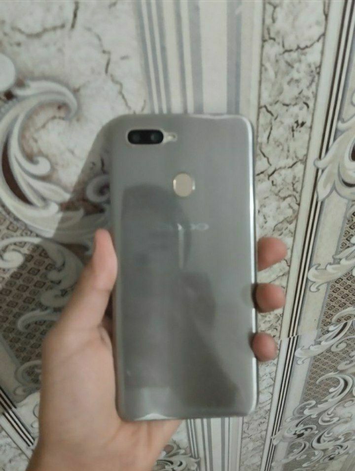 OPPO AX7 64GB ideal
