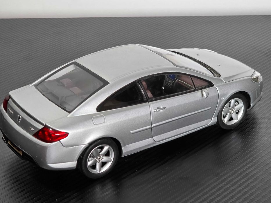 Macheta Auto 1/18 NOREV Peugeot 407 Coupe
