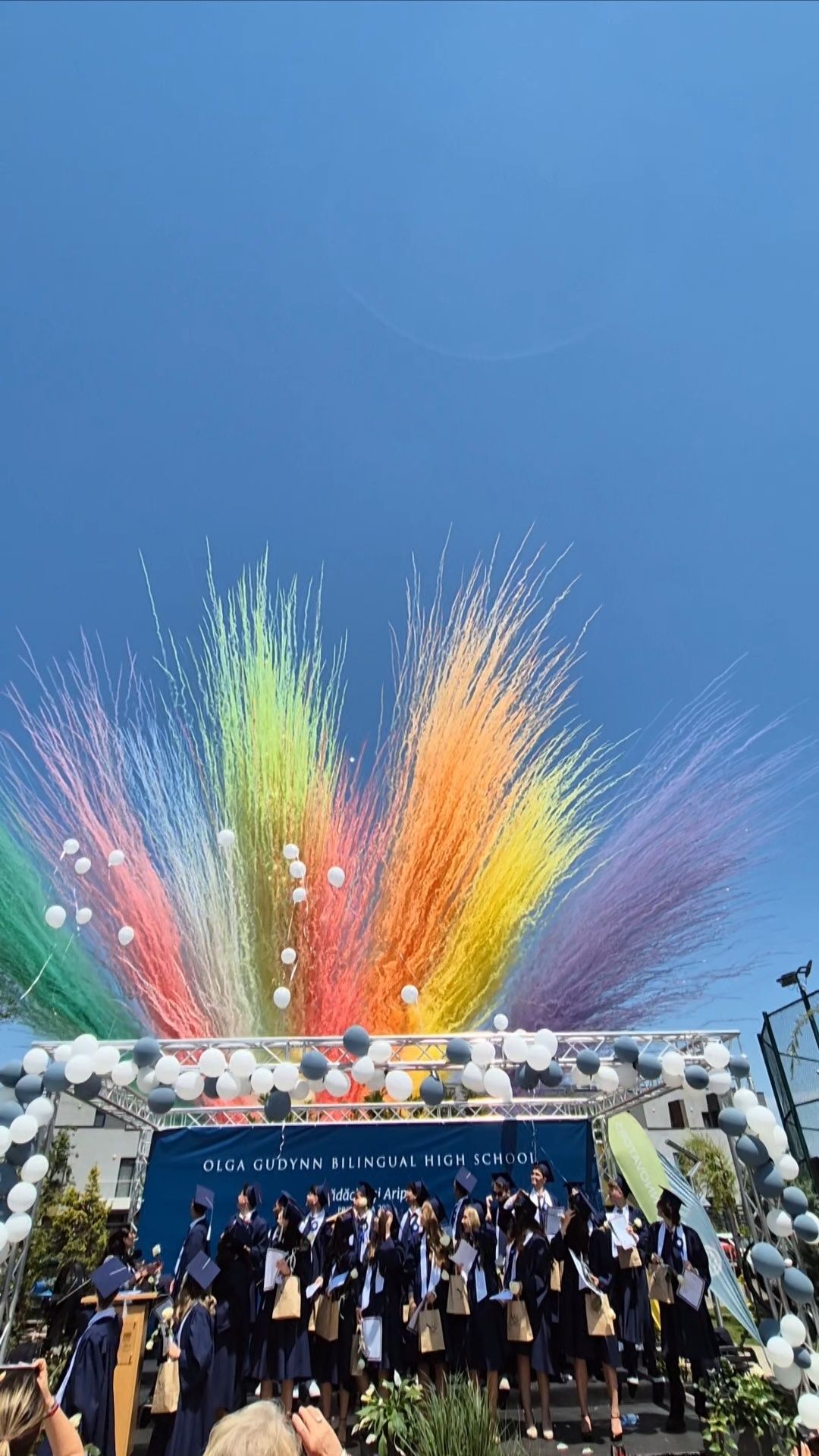 Artificii colorate, artificii de zi și de seara