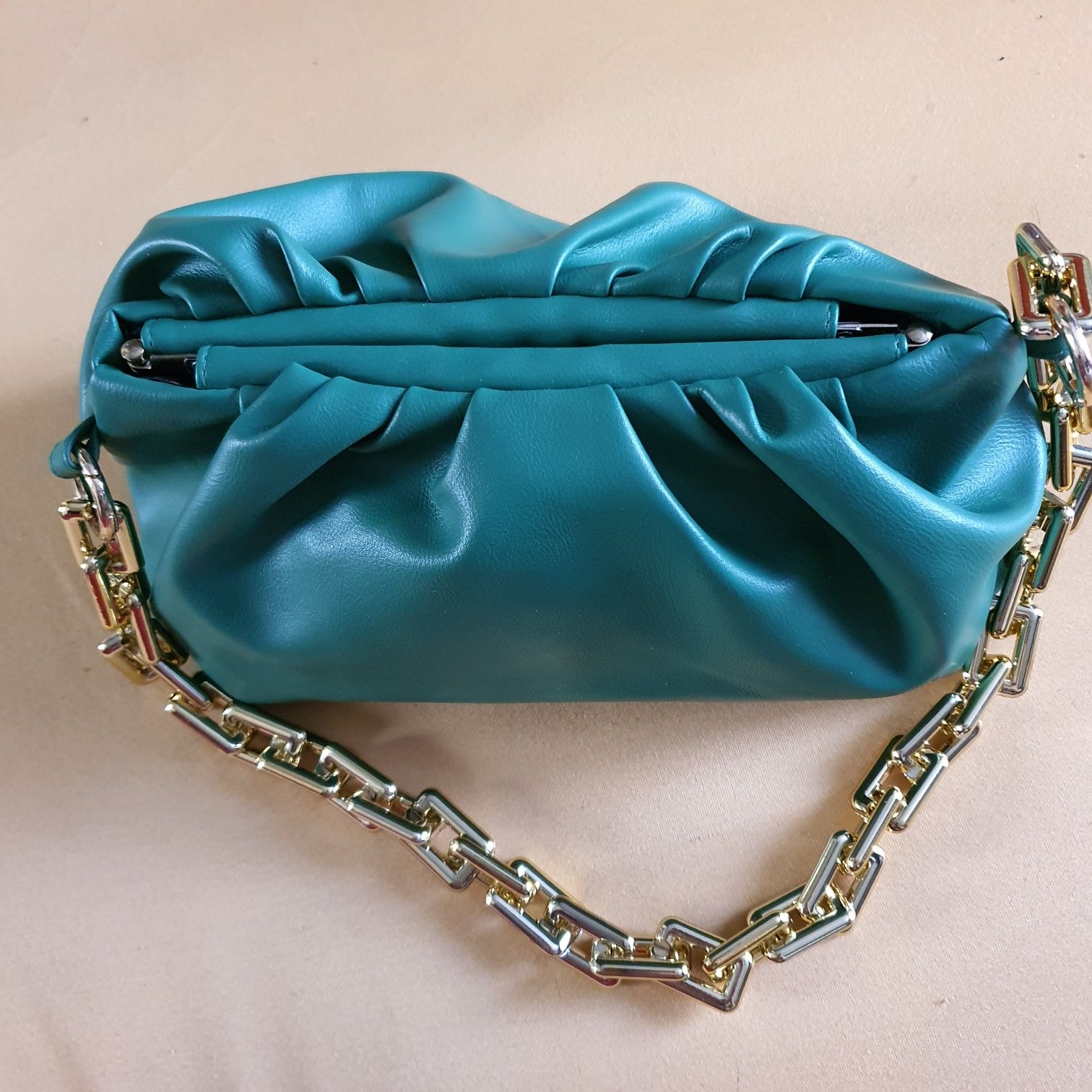 Geanta Bottega Veneta verde