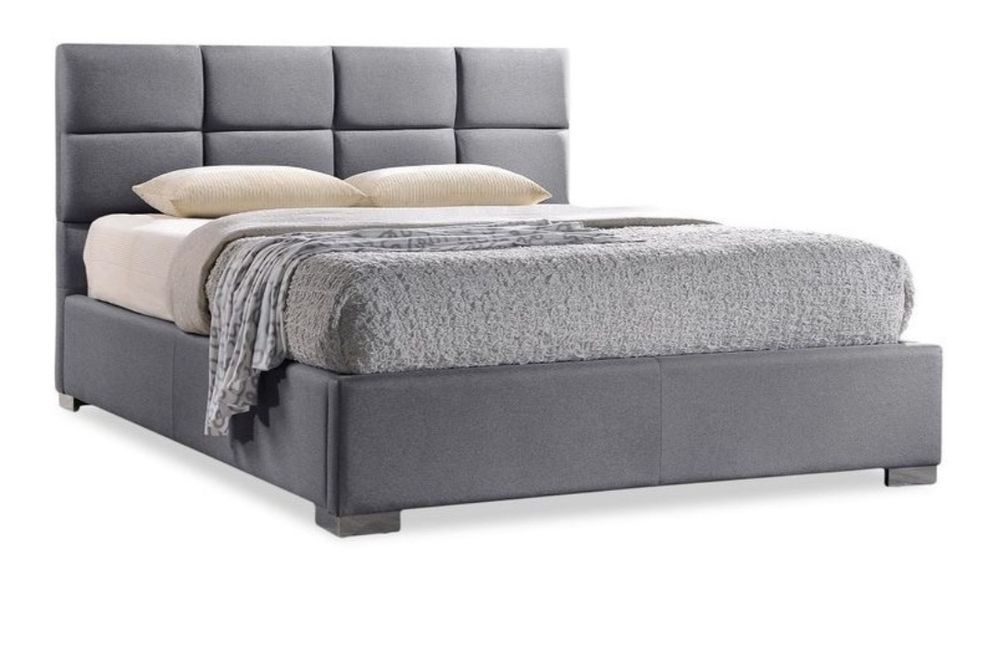 Кровать двухспальная