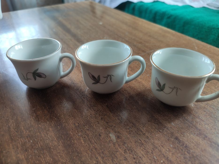 Порцеланов сервиз за греяна ракия