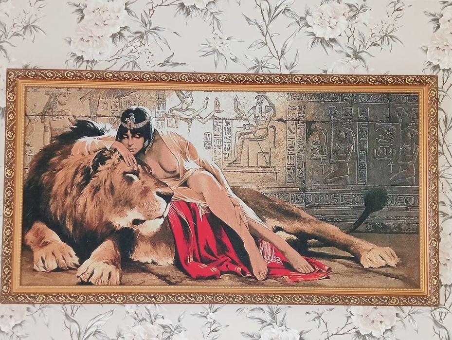 Картина в рамке 125х67