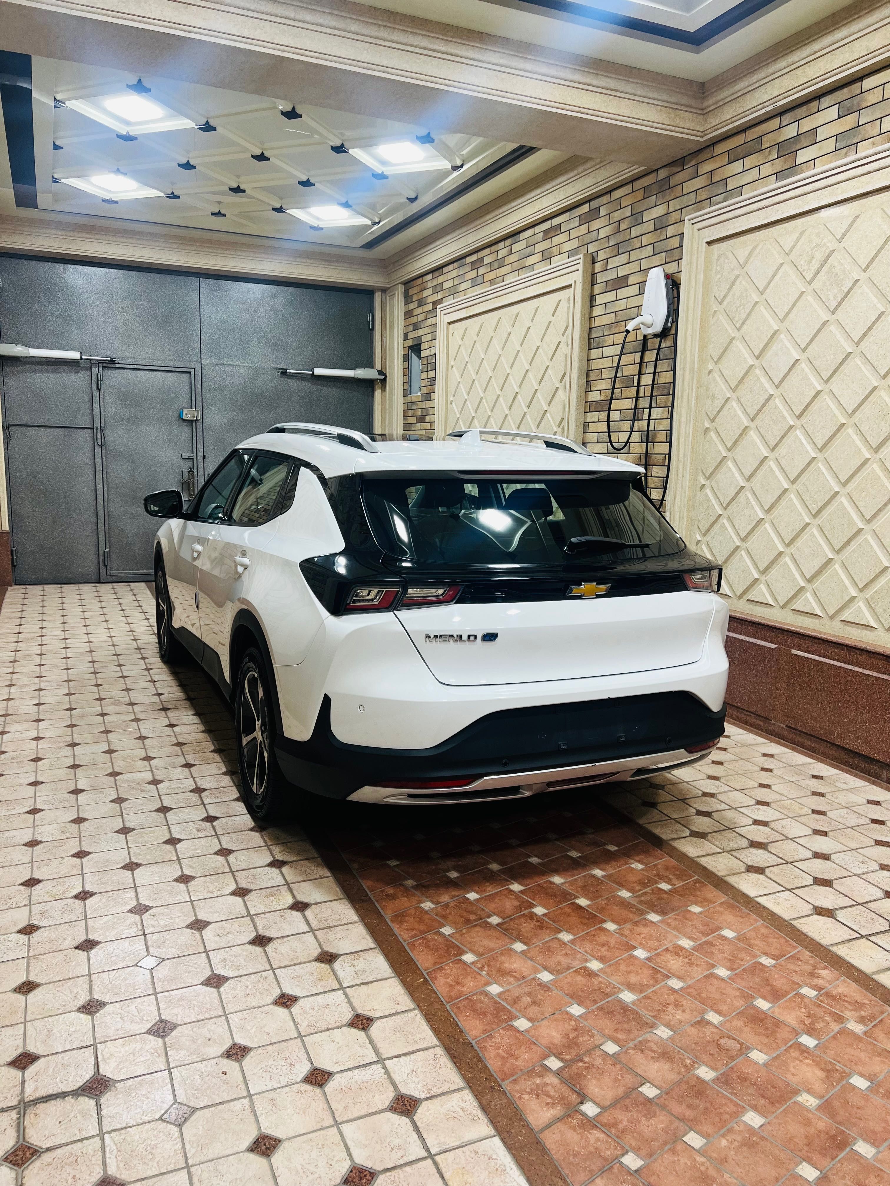 Продаю свой Chevrolet Menlo EV