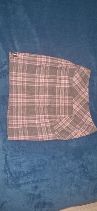 Дамска вълнена пола