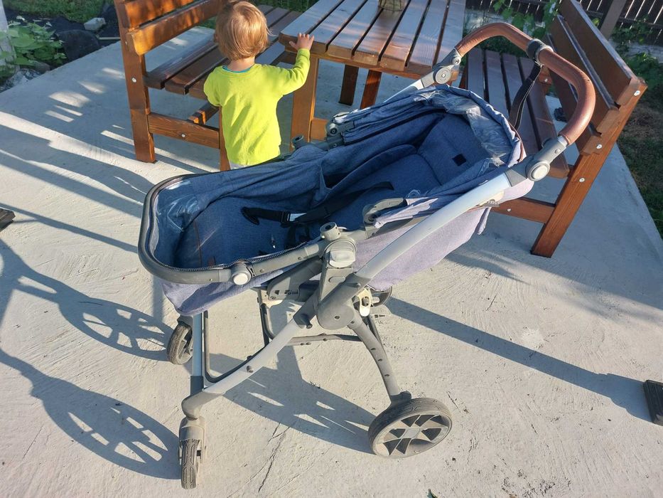 Vand carucior Cocolle 3 in 1 stare foarte buna, ieftin!!