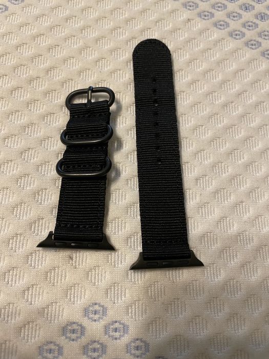 Curea textila pentru ceas