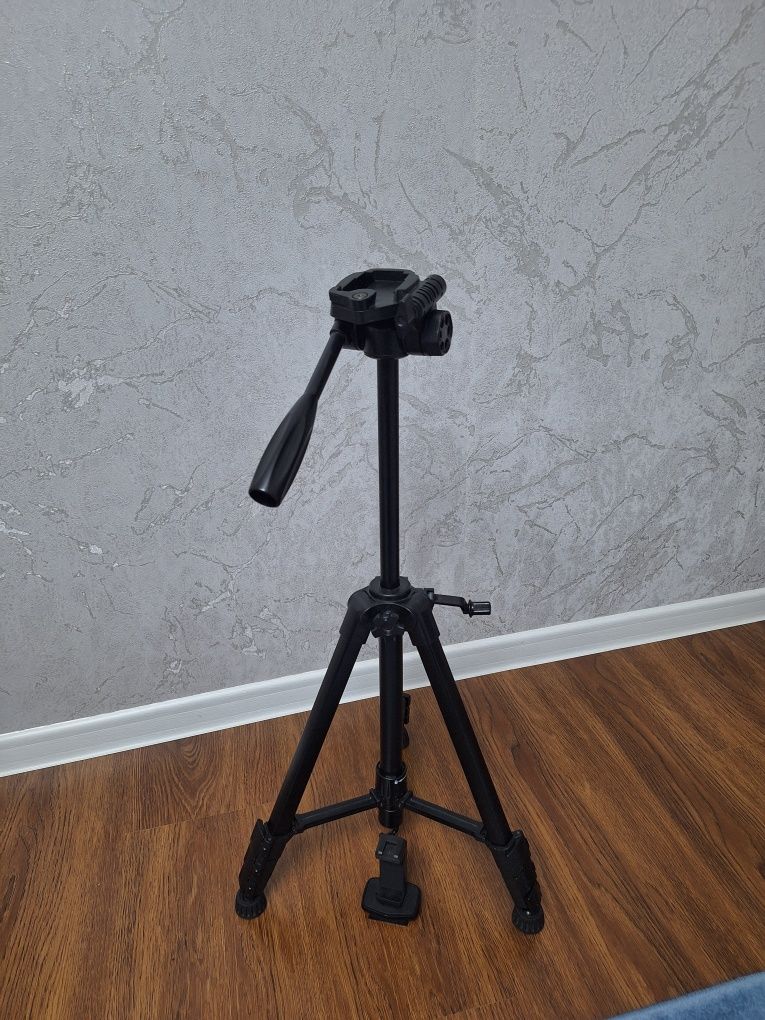 Штатив Трипод Yunteng VCT-668