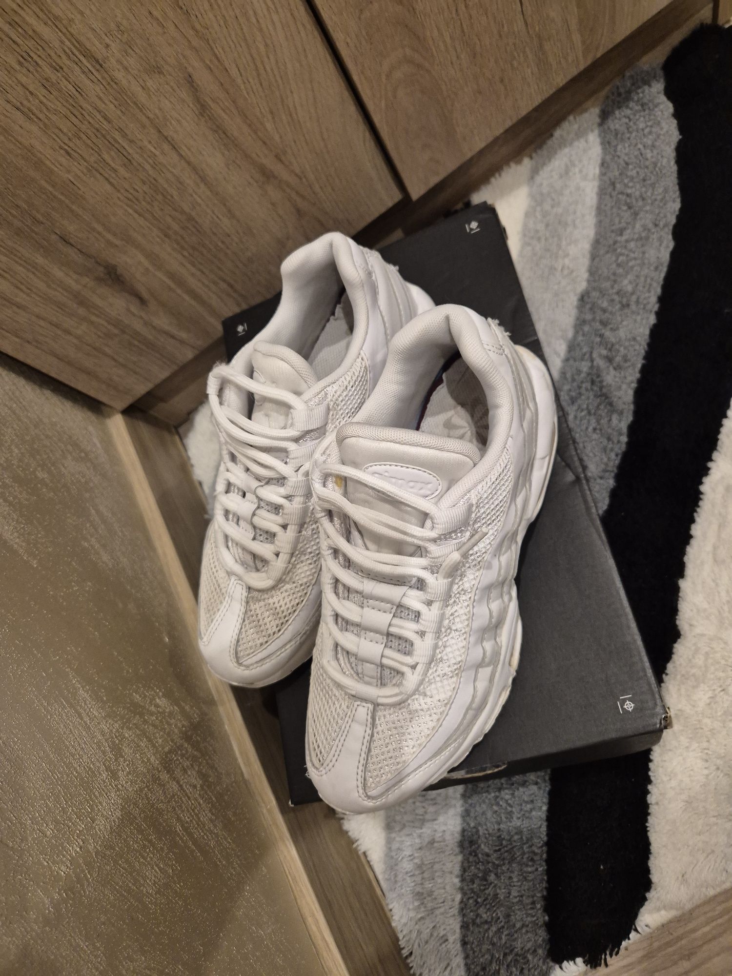 NIKE 93 , номер 37,5