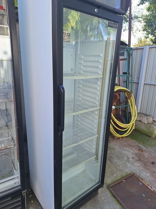 Vitrina frigorifica verticala