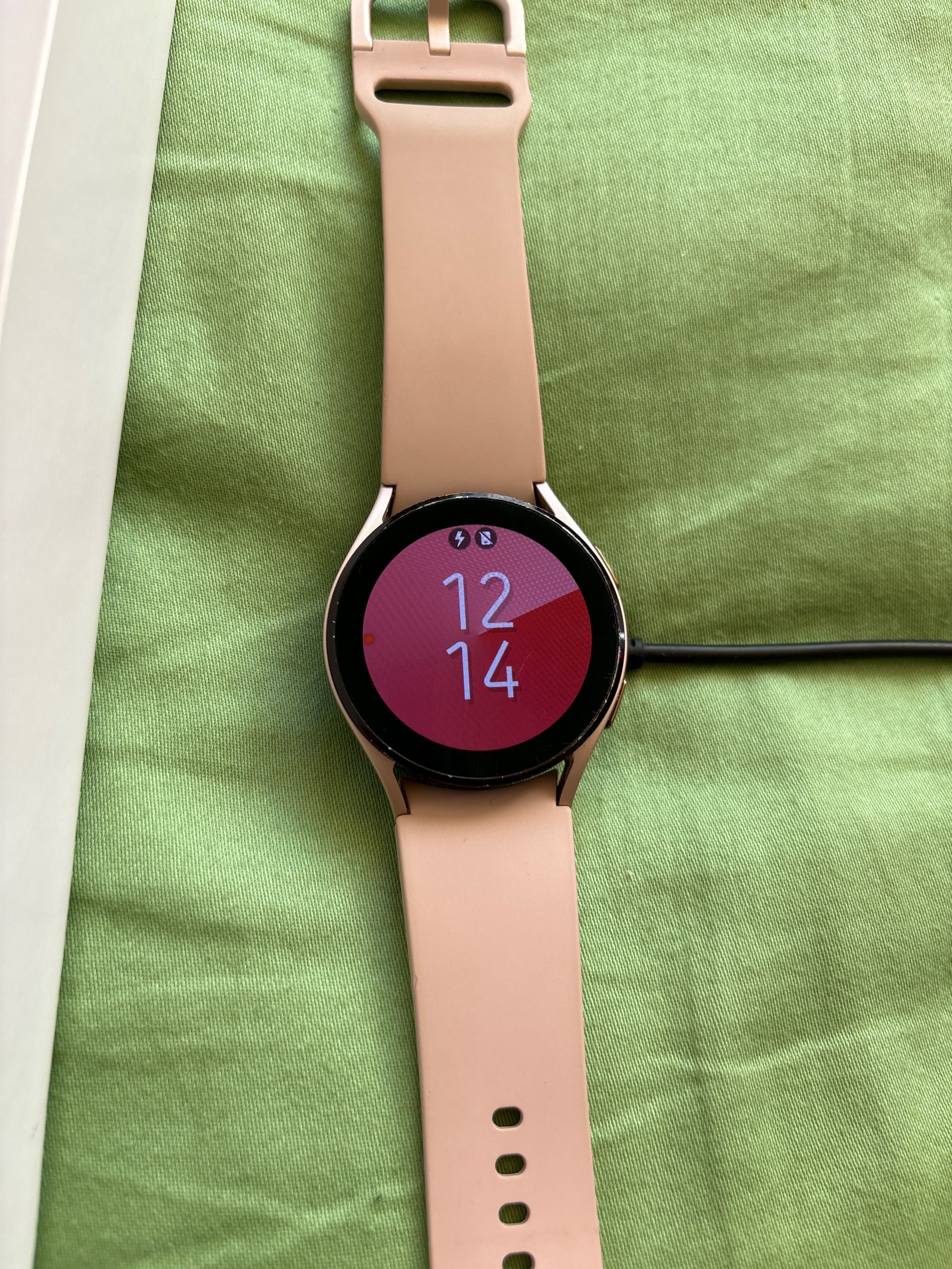 Samsung Galaxy Watch 4 (40mm) pink