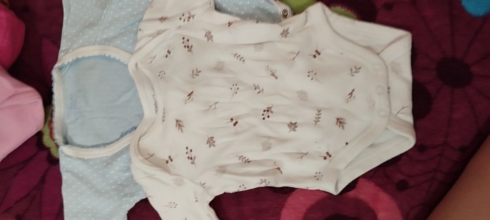 Hăinuțe bebe nou nascut