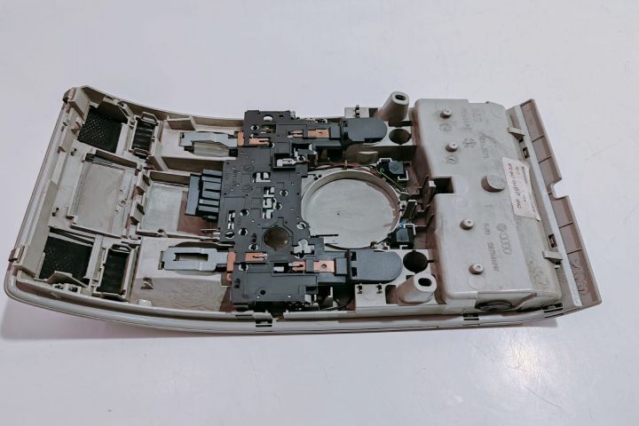 Plafoniera  4F0947135BP Audi A6 4F/C6