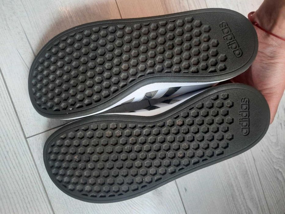 Детски маратонки Adidas.