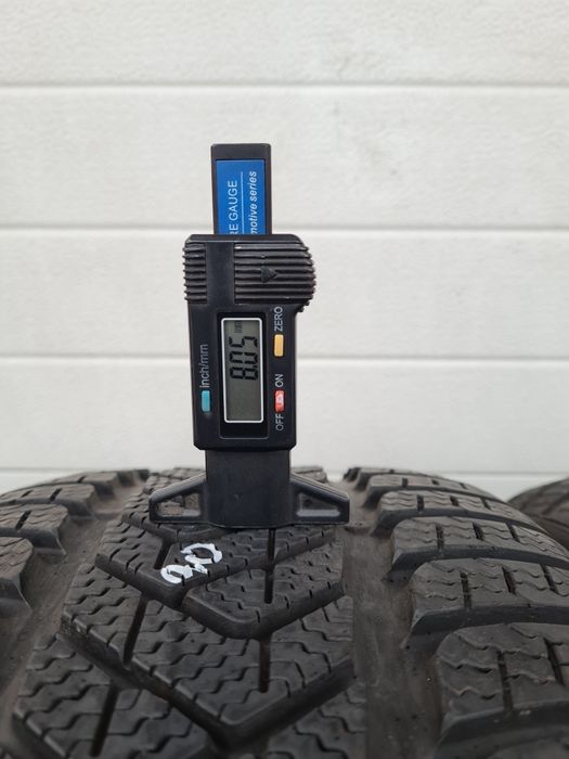 Зимни гуми 2 броя PIRELI SottoZero3 245 30 R20 дот 3817