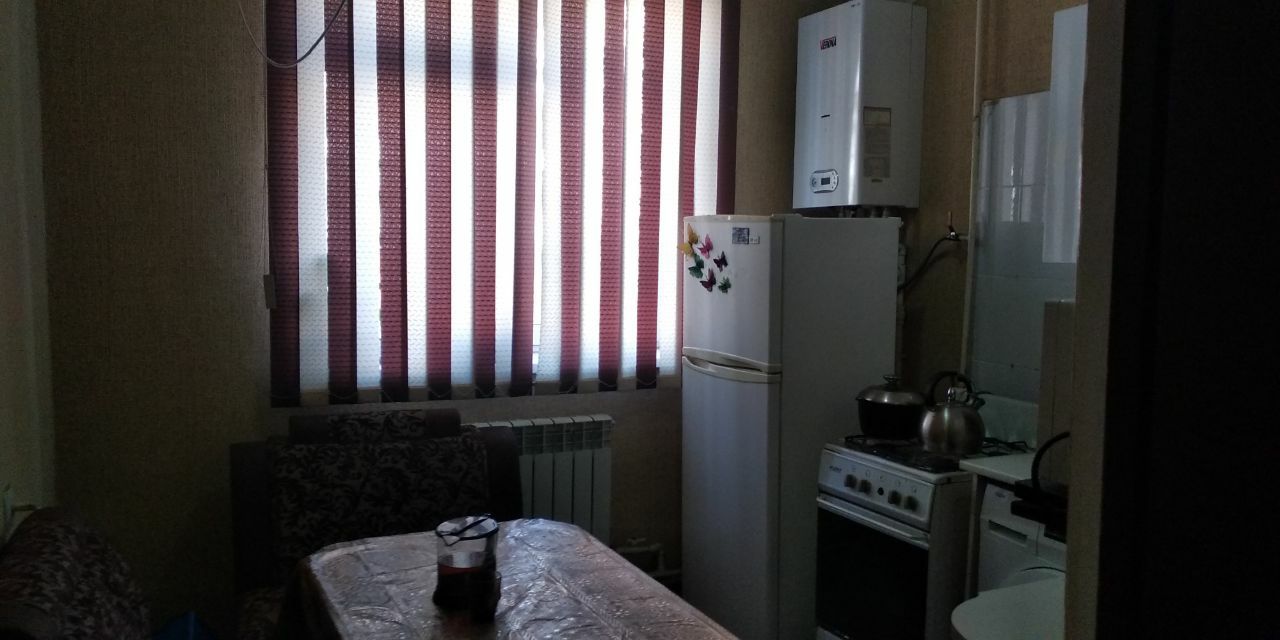 Фаргона ш. Сан'ат Саройи & Калинка  2х кв сотилади