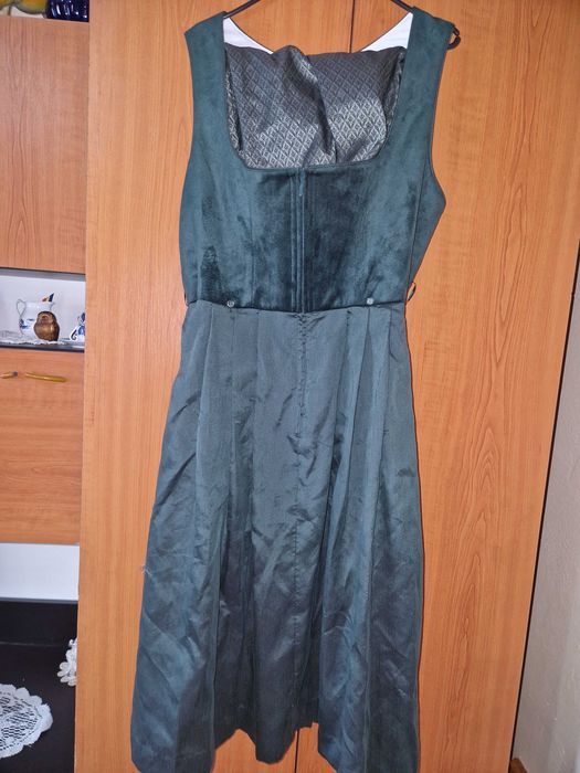Costum traditional de damă  nemțesc
