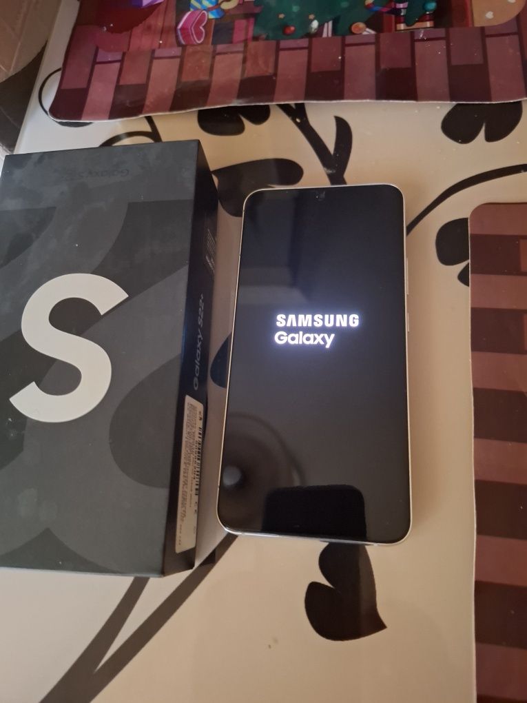 Samsung Galaxy s22 plus,256GB