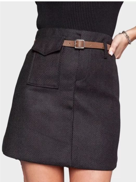 Юбка чёрная короткая