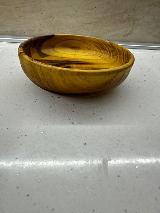 Масивни дървени купички от черница