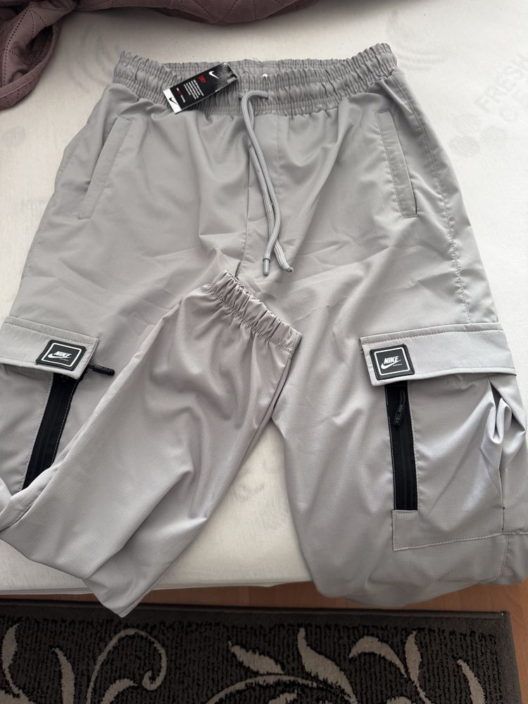 nike карго панталони