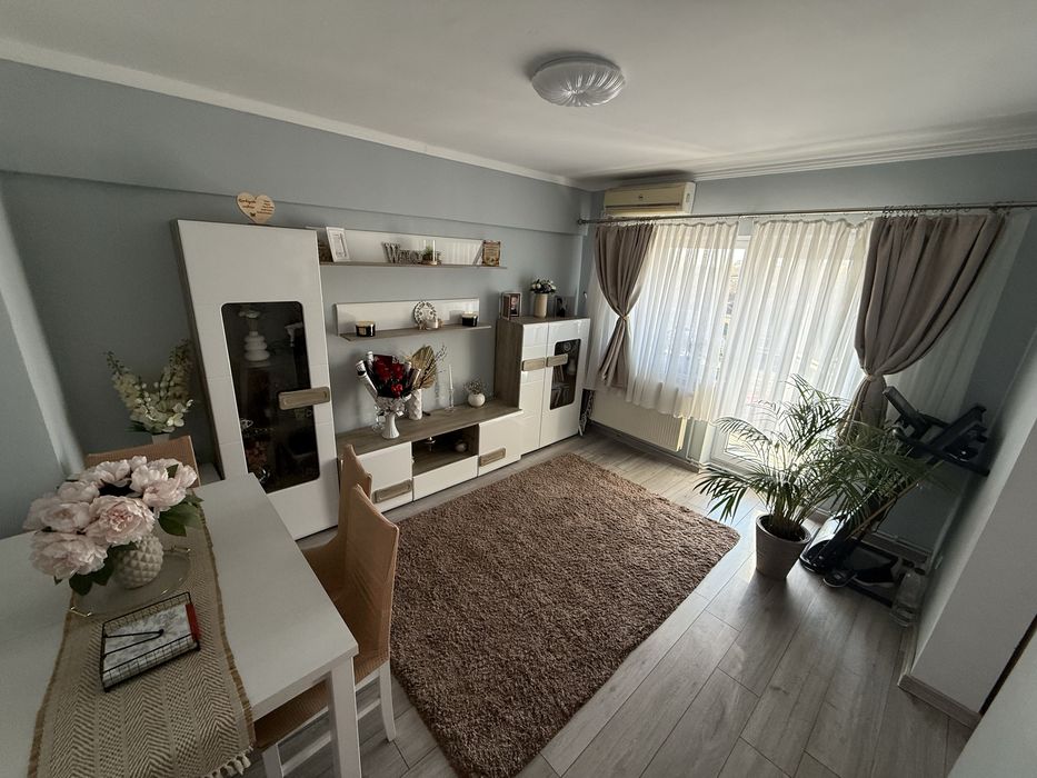 Apartament 4 camere
