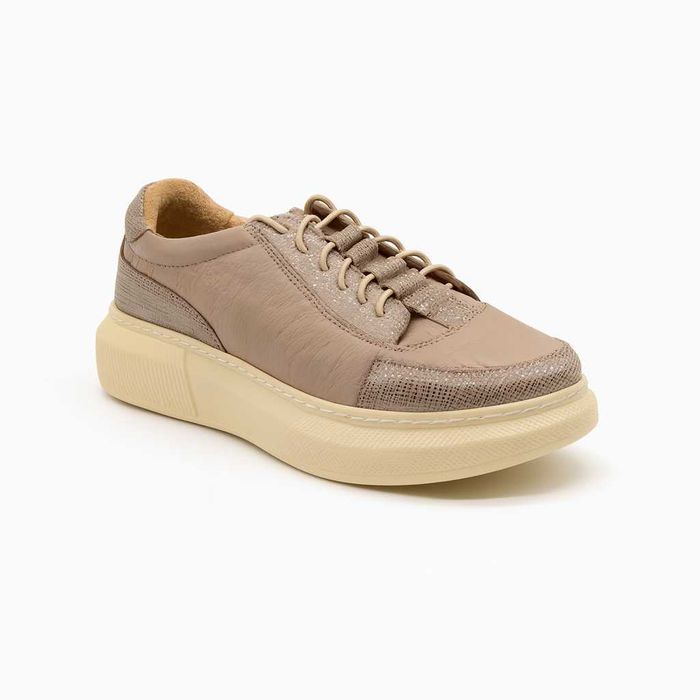 Дамски бежови спортни обувки от естествена кожа с ефектни детайли