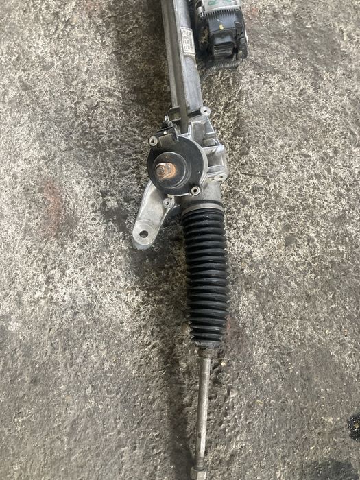 Range Rover Vogue 2014 година 3.0 d Кормилна Рейка