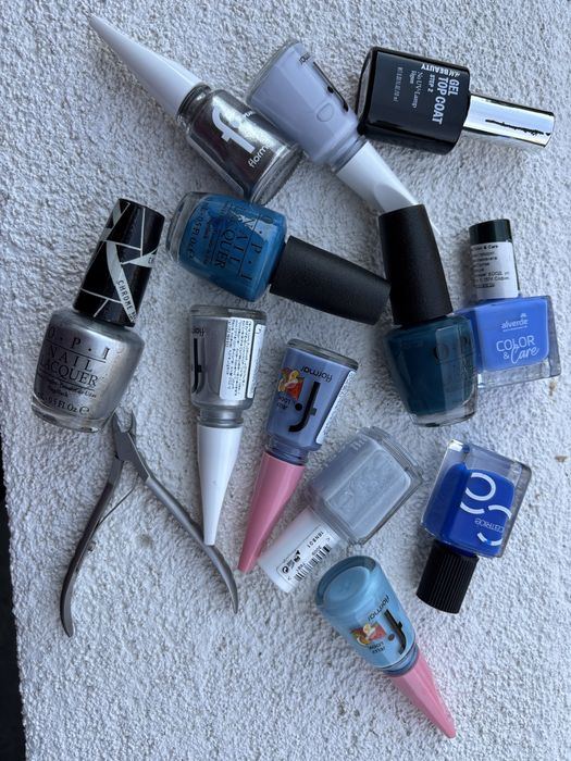 Лот 17 лака за нокти - лакове OPI Flormar Essie
