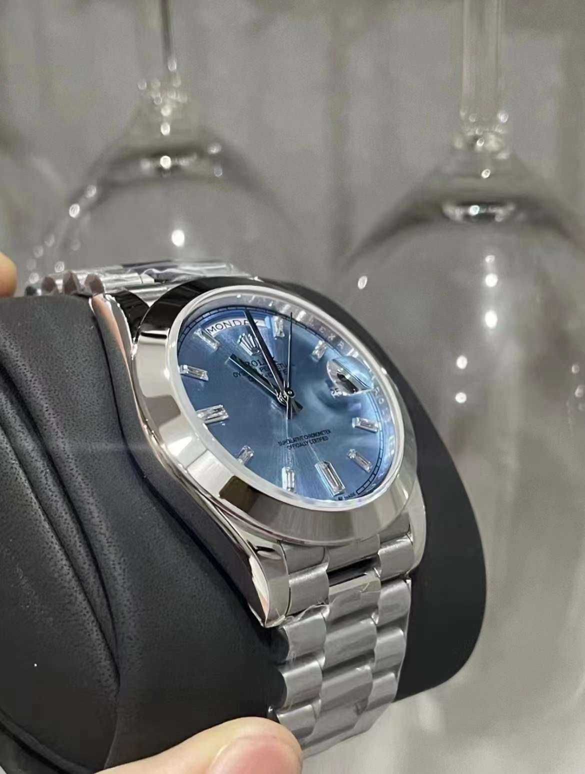 Rolex Day-Date 40mm Silver Blue dial