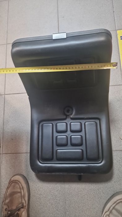 Scaun tractor iseki kubota yanmar Mitsubishi preț 350 lei se poate tri