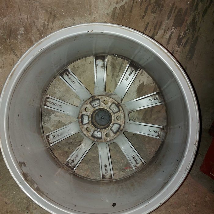 алуминиеви джанти втора употреба 7.5J18H2 ET5 за Шкода Октавия 2017г.