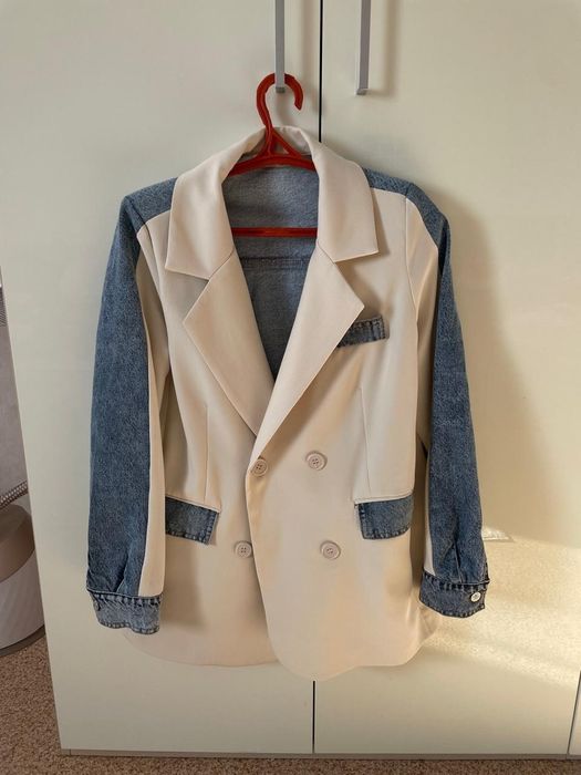 Продам пиджак, одевала 2 раза новый и шорты к нему.