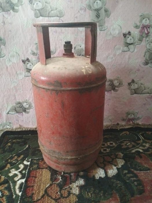 Продам газ балон