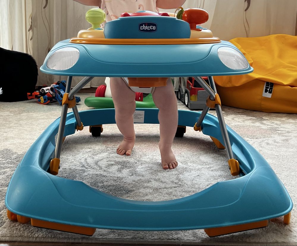 Проходилка Чико Chicco Band