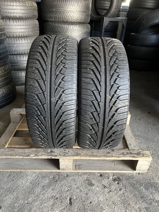 2 anvelope de iarna 245/45/18 Uniroyal 7.8 mm!