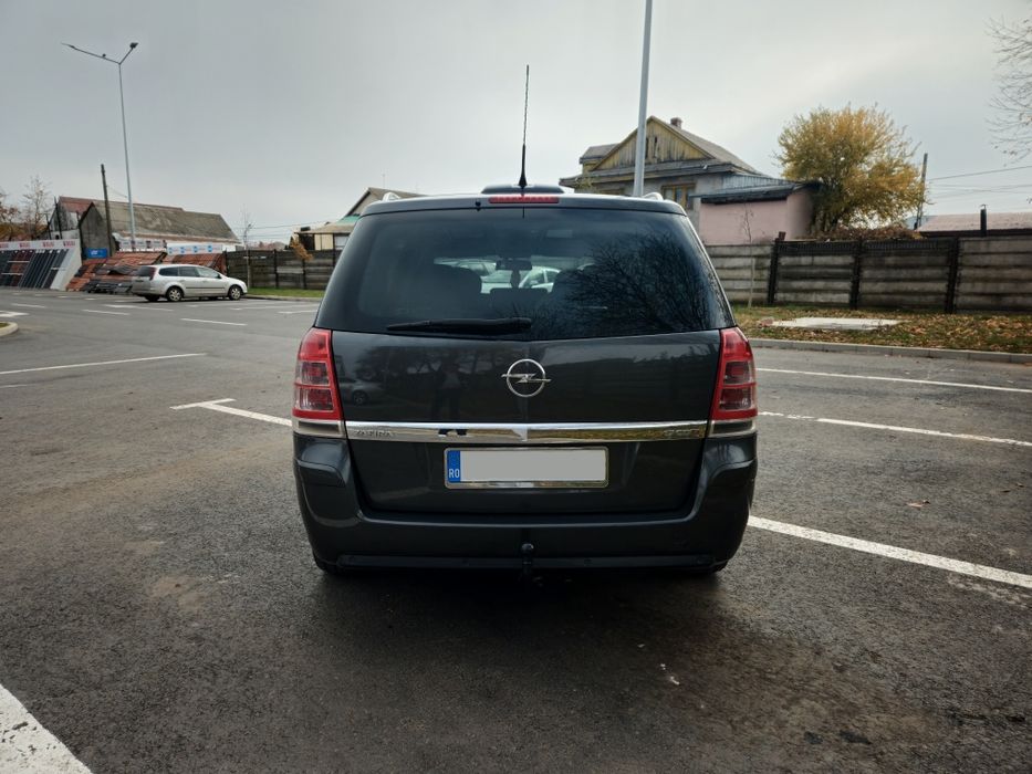 Vând Opel Zafira Full