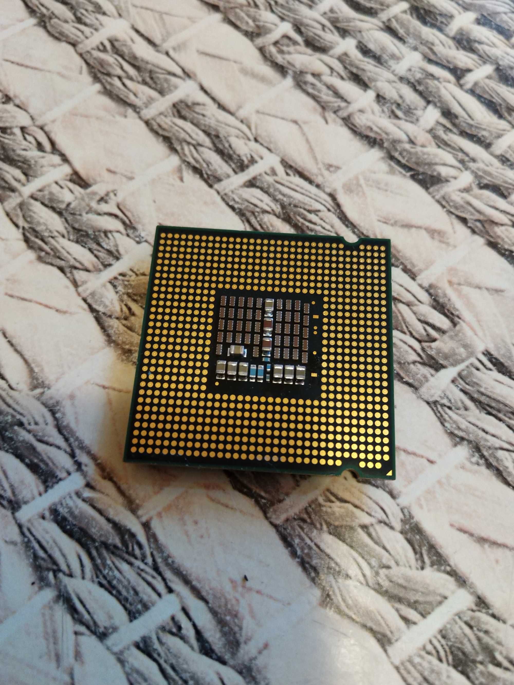 Intel i5 4460s, XEON X3230
