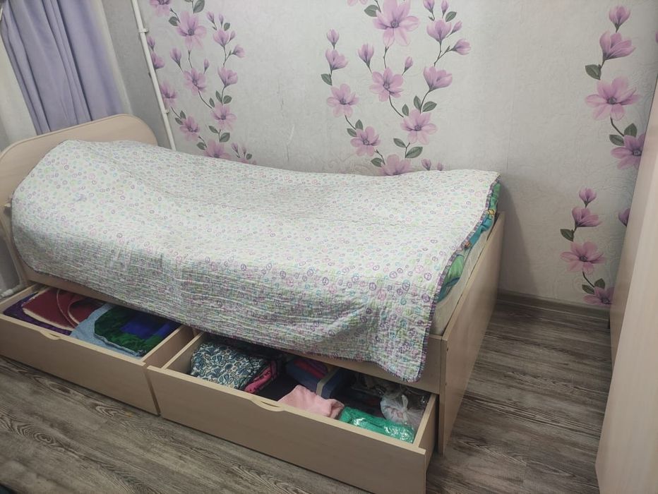 Отдам даром кровать