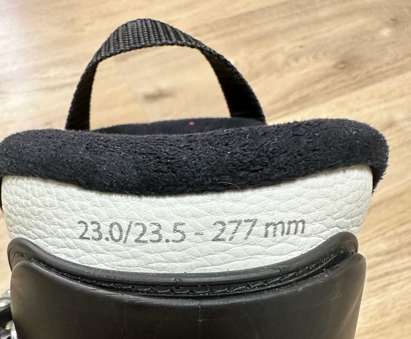 Clapari schi Atomic Redster JR3 23-23.5