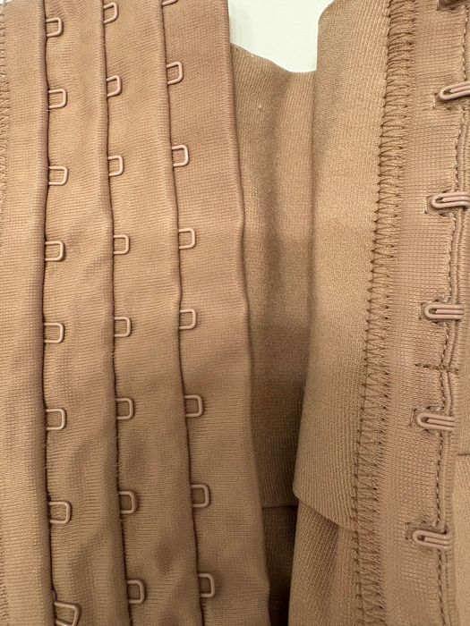 Corset postnatal cezariana