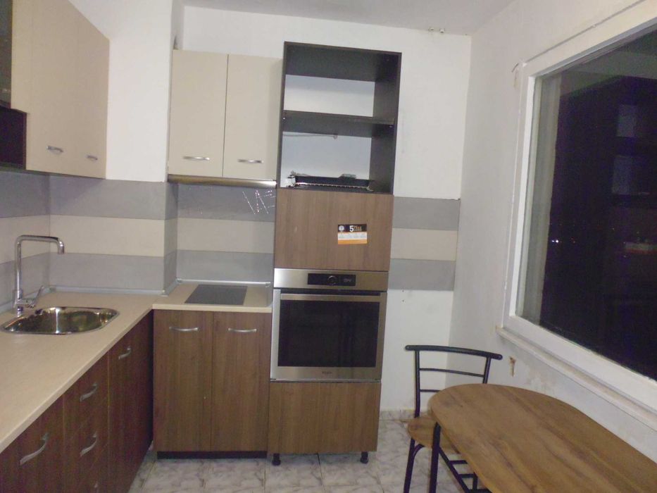 Продава се Двустаен апартамент в София, Захарна фабрика - 72 кв.м за 2013 €/кв.м - Снимка #2