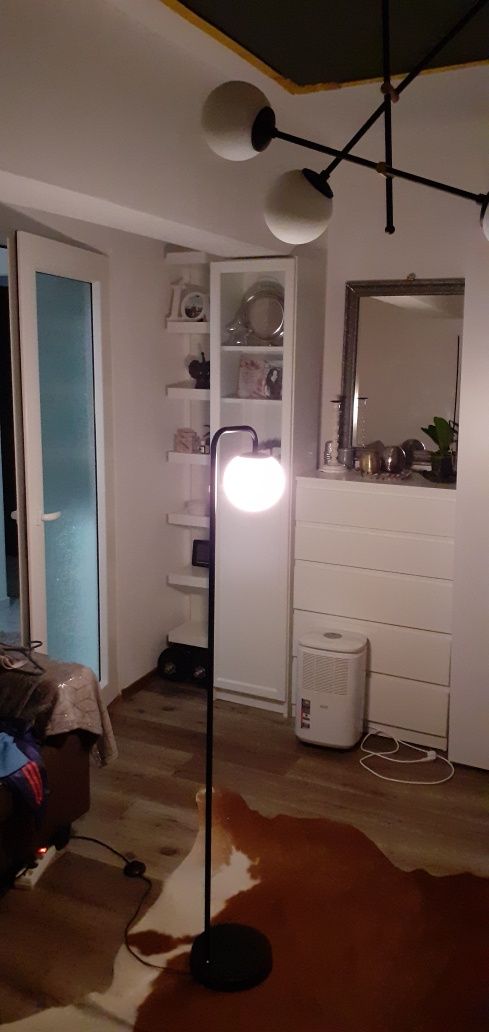 Lampadar minimalist lampa podea