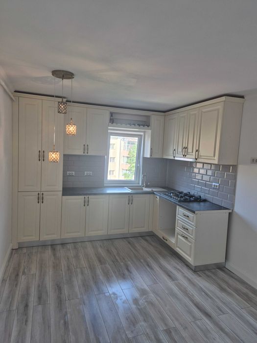 Apartament 2 camere gara