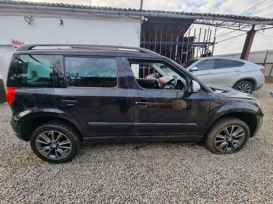 Broasca usa dreapta spate Skoda Yeti Facelift 2013 - 2017 SUV 4 Usi (1375)